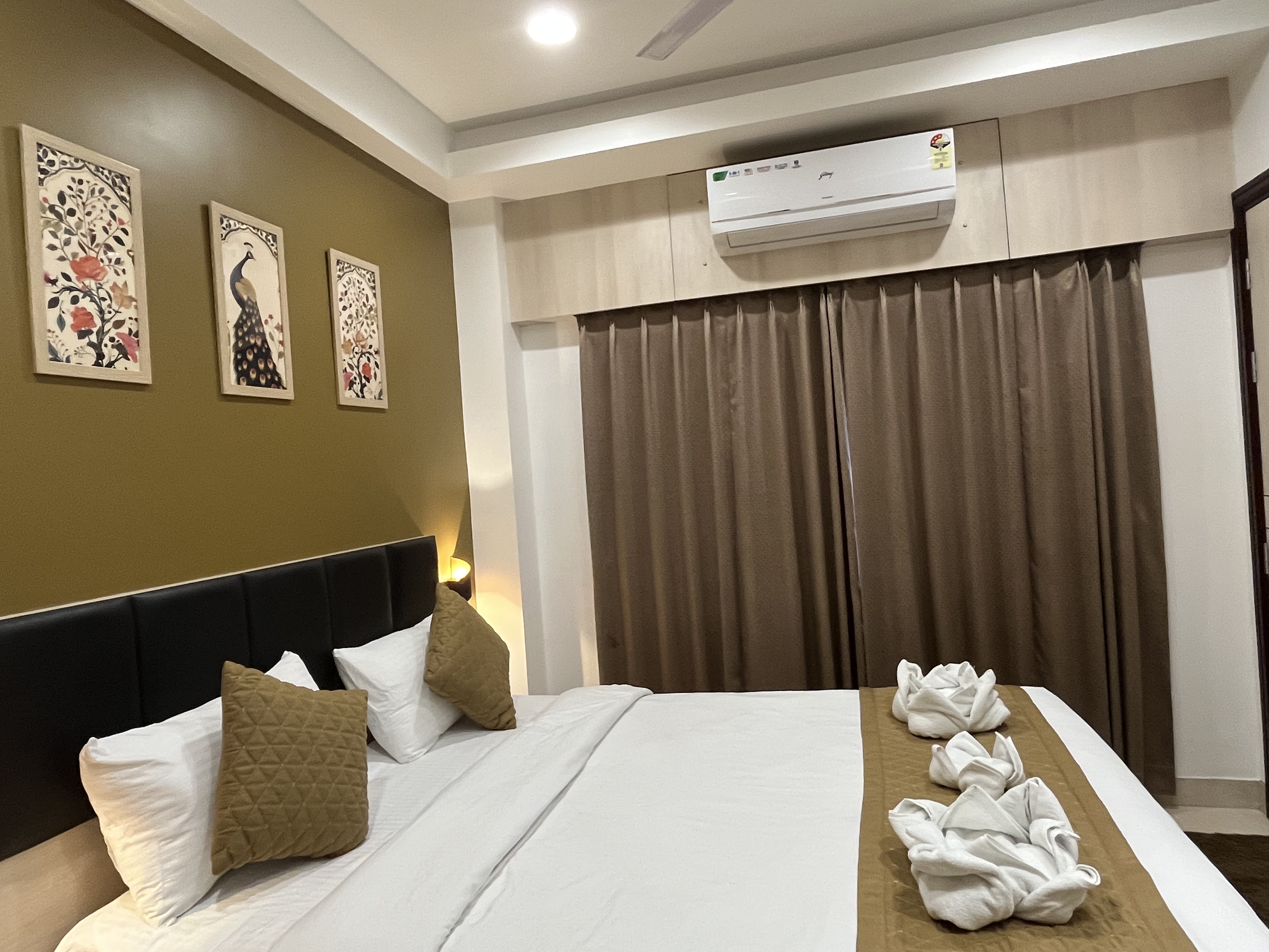 Room Image 1